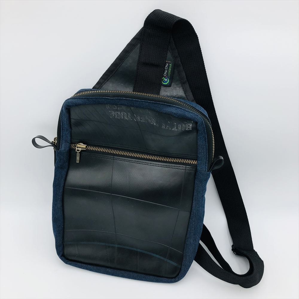 タイヤ×デニム　ボディバッグ　(Tire rubber X Denim Crossbody Bag)